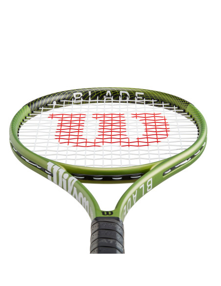 Raqueta Wilson Blade Feel 100 | FOMPlay